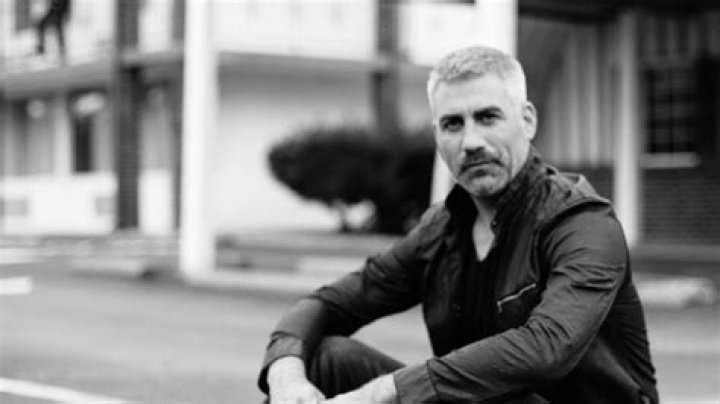“American Idol” Winner Taylor Hicks Releases New Single “Porch Swing” After A Decade-Long Hiatus (Exclusive) – Celeb Secrets