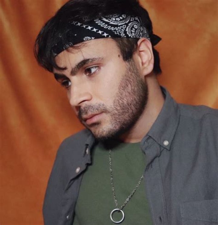 Amir Brandon’s Newest Single ‘Cry In The Shower’ is a Melancholic Hit About Turning Your Back On Someone (Exclusive) – Celeb Secrets