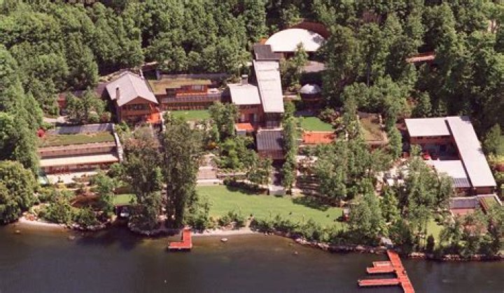 Is Bill Gates From Seattle?