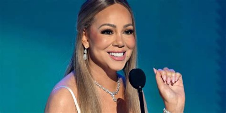 Is Mariah Carey Left-Handed?
