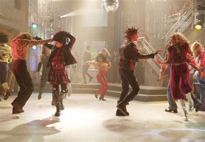 LANDRY BENDER, RICKY GARCIA, LAUREN TAYLOR – Celeb Secrets