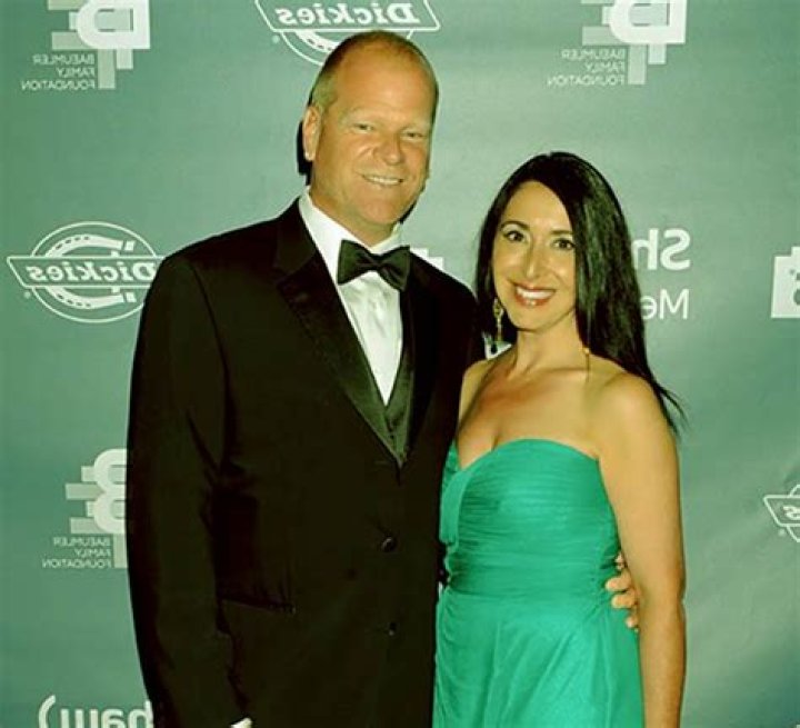 Mike Holmes Biography, Wife, Married, Children, Divorce, Net Worth, Family
