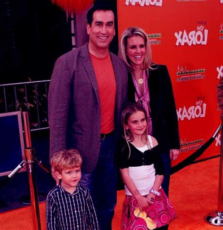Who is Rob Riggle’s Wife Tiffany Riggle? Wiki, Bio, Net Worth, Children
